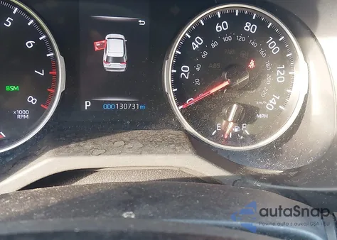 2019 Toyota Rav4 Xle из США, поврежденный, VIN JTMP1RFV1KD024256